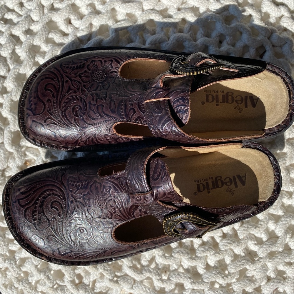 Alegria Women’s Classic Clog - Molasses Tooled - Sz. 38 (US 8)